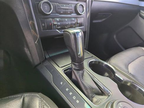 Used 2016 Ford Explorer XLT w/ Equipment Group 202A image 10