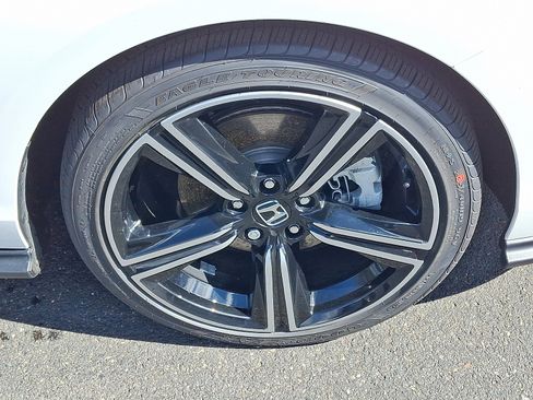 Used 2023 Honda Accord Sport image 8