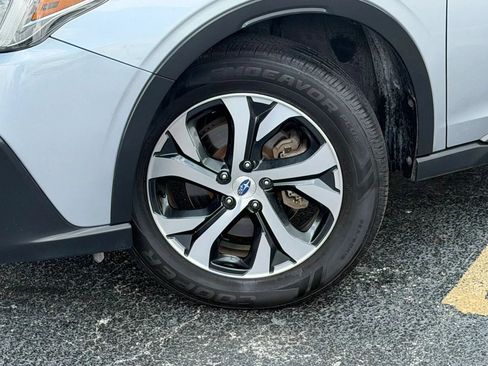 Used 2020 Subaru Outback Limited AWD/4WD image 3