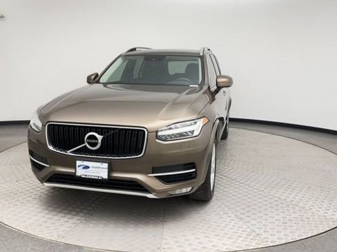 Used 2016 Volvo XC90 T6 Momentum w/ Momentum Plus Package image 7