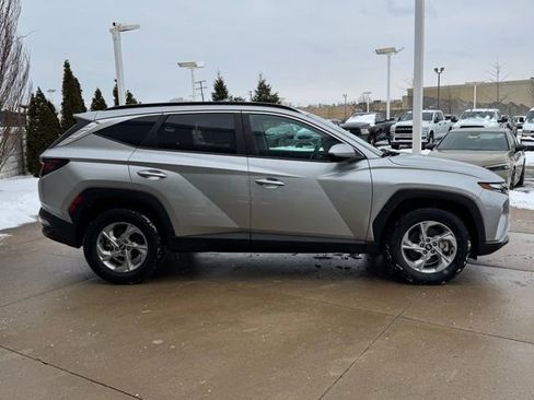 Used 2024 Hyundai Tucson SEL image 2