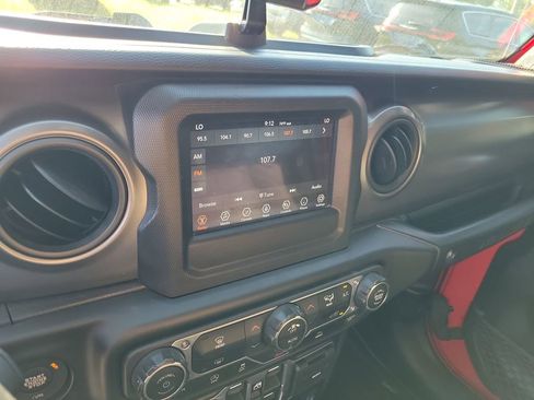 Used 2021 Jeep Wrangler Unlimited Sport image 20