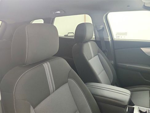 Used 2025 Chevrolet Blazer LT image 24