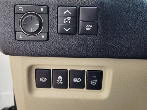 Used 2023 Lexus GX 460 Premium w/ Premium Package AWD/4WD image 23