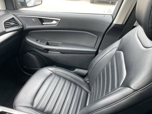 Used 2023 Ford Edge SEL image 18