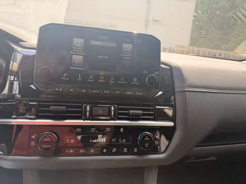 Used 2025 Nissan Pathfinder Platinum w/ Cargo Package AWD/4WD image 11