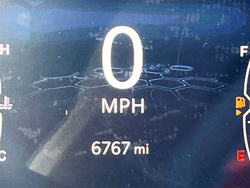 Used 2024 Jeep Compass Latitude image 12