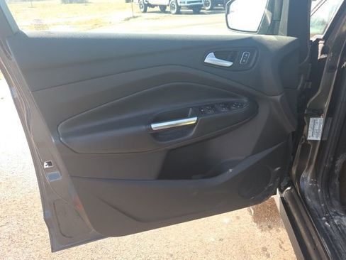 Used 2018 Ford C-MAX SE w/ Equipment Group 202A image 28