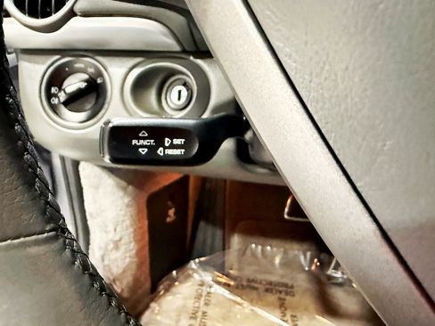 Used 2005 Porsche Boxster S image 13