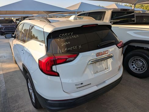 Used 2020 GMC Terrain SLE w/ Driver Convenience Package image 6