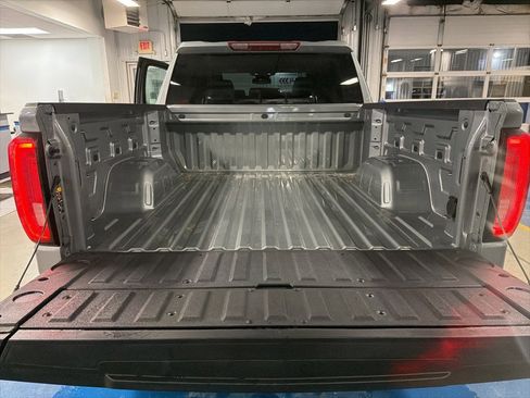 Used 2026 GMC Sierra 1500 SLT image 10