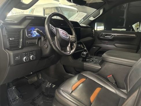 Used 2023 GMC Sierra 1500 AT4 w/ AT4 Premium Package AWD/4WD image 11
