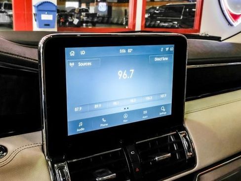 Used 2021 Lincoln Navigator L Reserve image 22