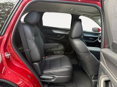 Certified 2024 MAZDA CX-90 Plug-In Hybrid w/ Preferred AWD/4WD image 18