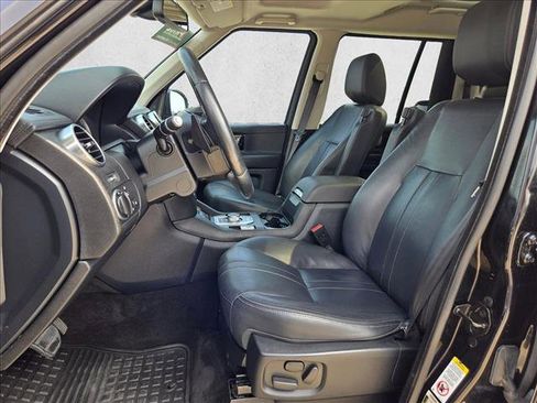 Used 2016 Land Rover LR4 HSE image 17