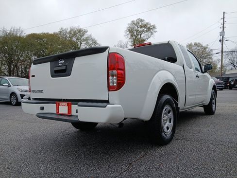 Used 2019 Nissan Frontier S image 6