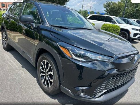 Used 2024 Toyota Corolla Cross AWD Hybrid image 3