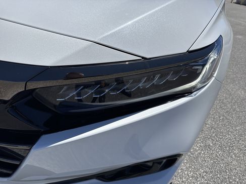 Used 2022 Honda Accord Sport image 12