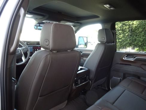 New 2026 GMC Sierra 3500 Denali w/ Denali Reserve Package AWD/4WD image 20
