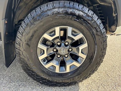 Used 2021 Toyota Tacoma TRD Off-Road AWD/4WD image 24