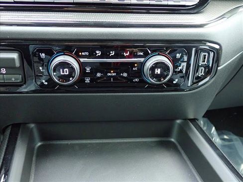 New 2026 Chevrolet Silverado 2500 ZR2 AWD/4WD image 19