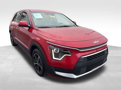 Used 2025 Kia Niro LX