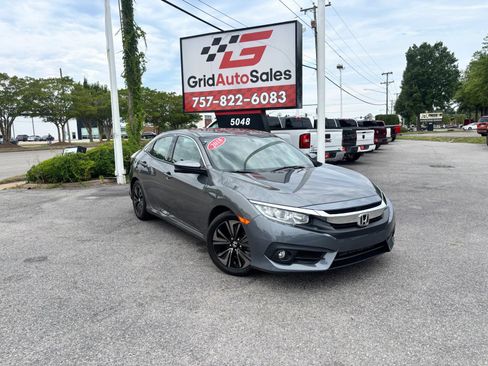 Used 2018 Honda Civic EX image 1