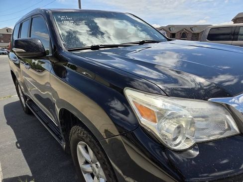 Used 2011 Lexus GX 460 w/ Comfort Plus Pkg AWD/4WD image 4