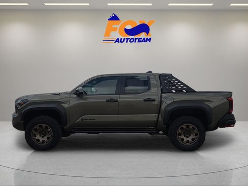 New 2026 Toyota Tacoma 4x4 Double Cab Hybrid image 2