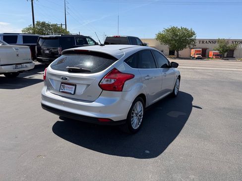 Used 2012 Ford Focus SEL FWD image 5