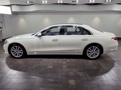Used 2022 Mercedes-Benz S 500 4MATIC image 3