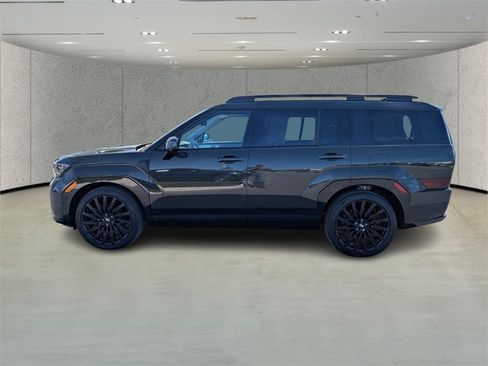 Used 2025 Hyundai Santa Fe Calligraphy image 6