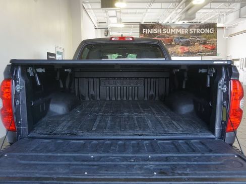 Used 2021 Toyota Tundra Limited w/ Limited Premium Package AWD/4WD image 18