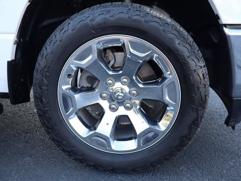 Used 2019 RAM 1500 Big Horn AWD/4WD image 43