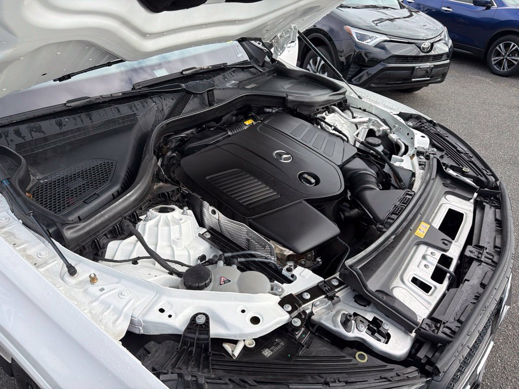 Used 2024 Mercedes-Benz GLC 300 4MATIC image 14