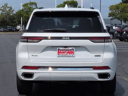 Used 2022 Jeep Grand Cherokee Overland AWD/4WD image 6