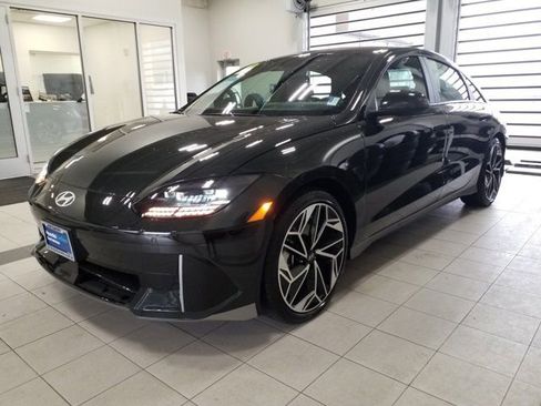 Certified 2024 Hyundai Ioniq 6 SEL image 2