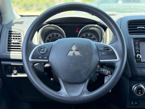 Used 2021 Mitsubishi Outlander Sport ES FWD image 21