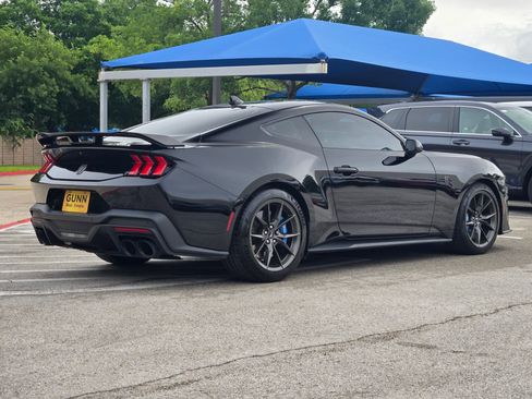 Used 2024 Ford Mustang Dark Horse RWD image 3