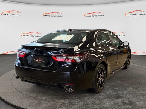 Used 2023 Toyota Camry SE w/ Blackout Package (TMS) AWD/4WD image 10