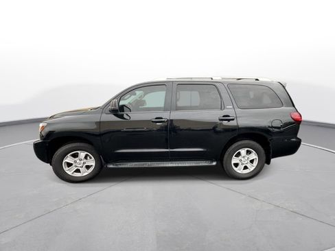 Used 2019 Toyota Sequoia SR5 w/ Premium Package RWD image 9