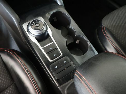 Used 2023 Ford Escape ST-Line AWD/4WD image 8