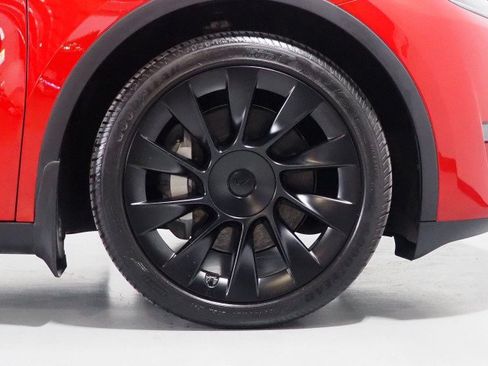 Used 2023 Tesla Model Y Long Range AWD/4WD image 47