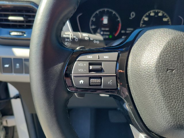 Used 2025 Honda Pilot EX-L image 15