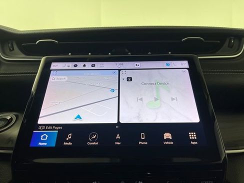 Used 2023 Jeep Grand Cherokee Limited w/ Luxury Tech Group II image 28