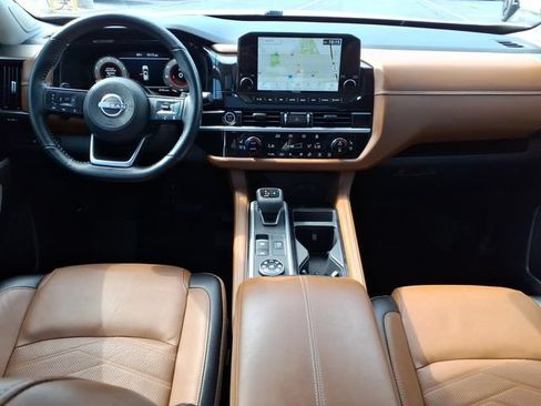 Used 2023 Nissan Pathfinder Platinum w/ Cargo Package AWD/4WD image 16