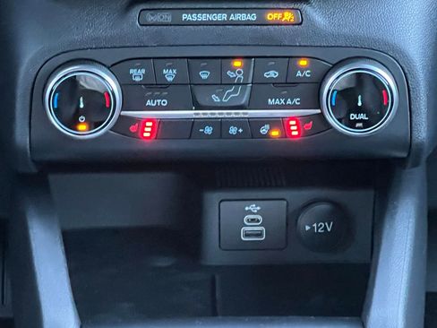 Used 2025 Ford Escape ST-Line Select image 21