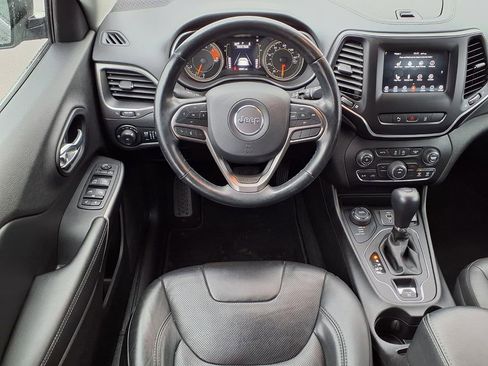 Used 2020 Jeep Cherokee Latitude Lux w/ Quick Order Package 26H Lux image 41