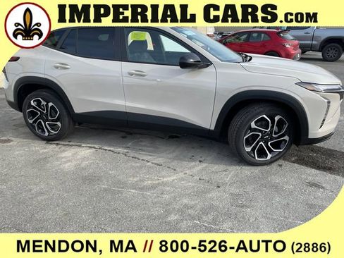 New 2026 Chevrolet Trax RS w/ Sunroof Package image 16