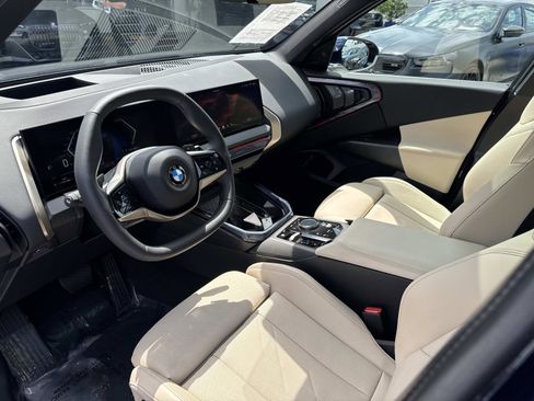 Used 2025 BMW X3 xDrive30i w/ Premium Package image 14